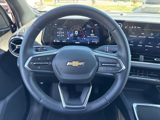 Used 2026 Chevrolet Equinox LT AWD/4WD image 14