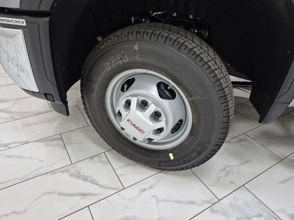 New 2026 GMC Sierra 3500 Pro w/ Convenience Package image 34