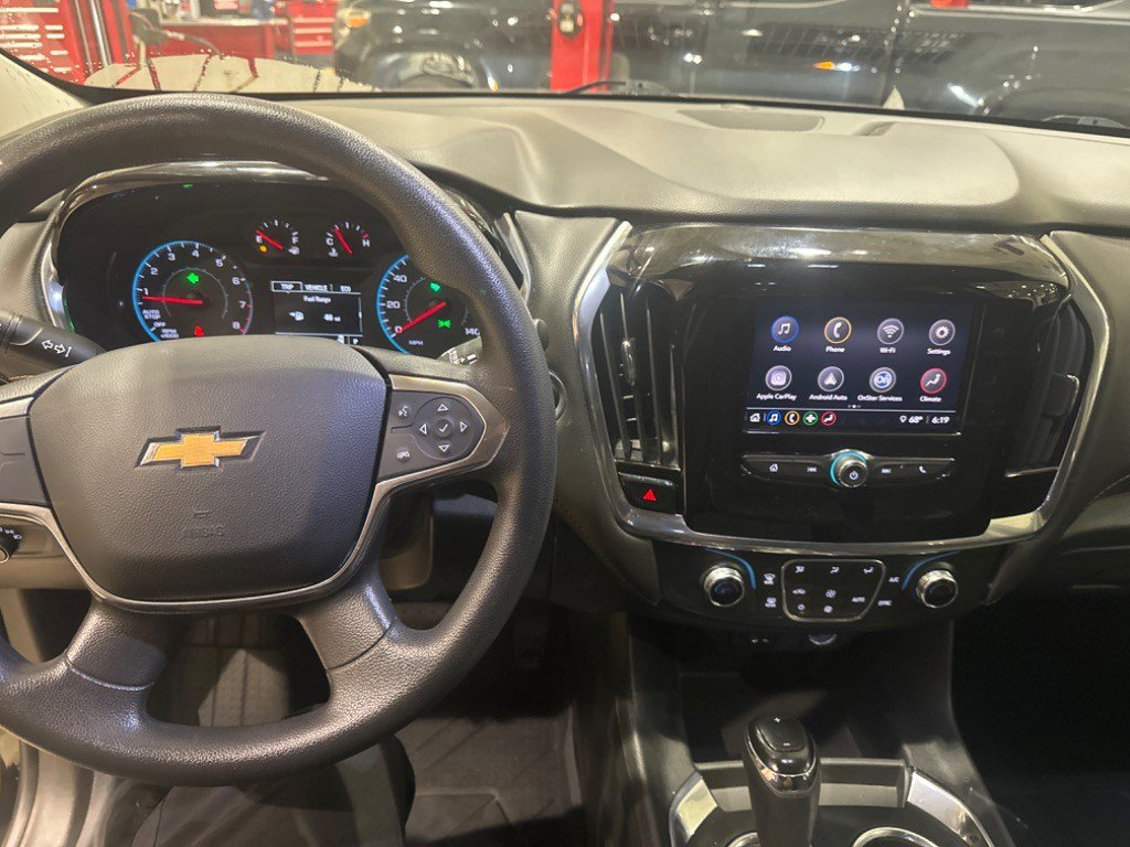 Used 2020 Chevrolet Traverse LS FWD image 40
