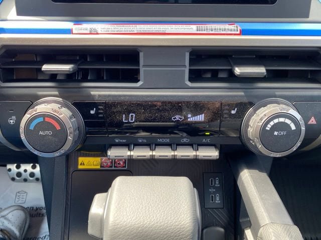 New 2026 Toyota Tacoma TRD Sport w/ TRD Sport Upgrade Package AWD/4WD image 11