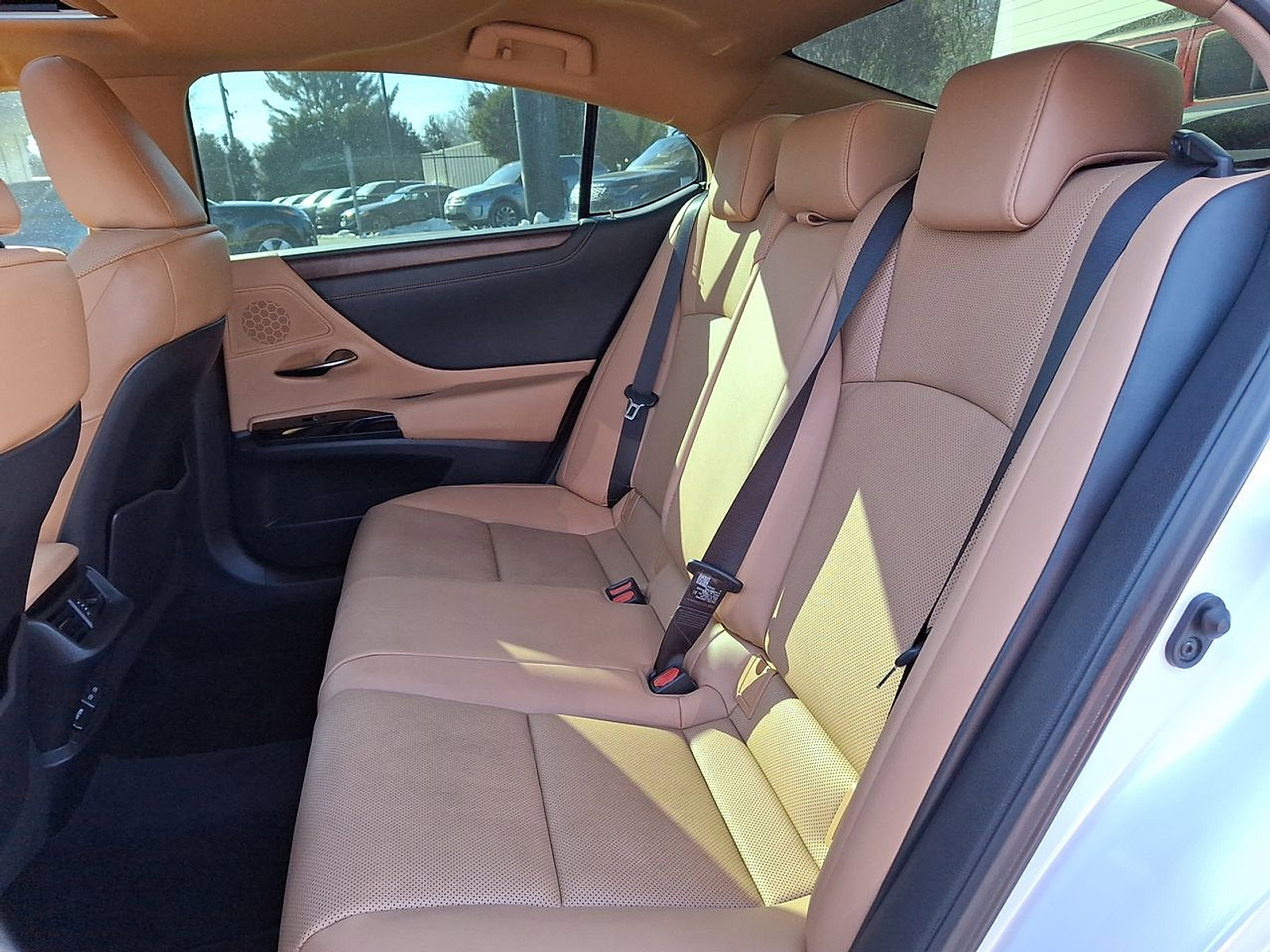 Used 2022 Lexus ES 350 w/ Premium Package image 27