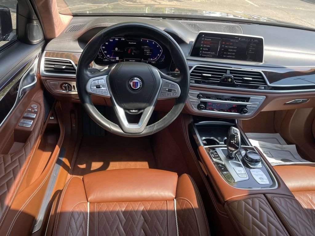 Used 2022 BMW ALPINA B7 xDrive w/ Luxury Rear Seating Package AWD/4WD image 10