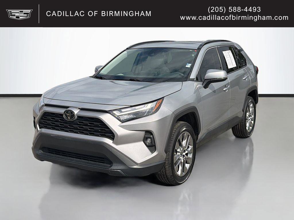 Used 2022 Toyota RAV4 XLE Premium image 1