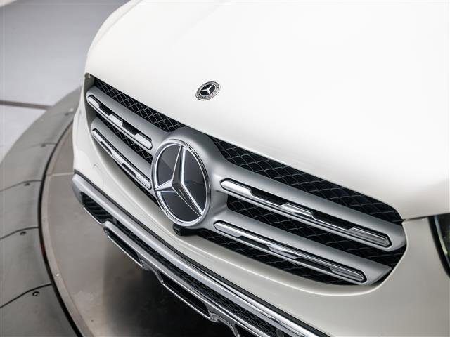 Used 2021 Mercedes-Benz GLC 300 SUV image 10