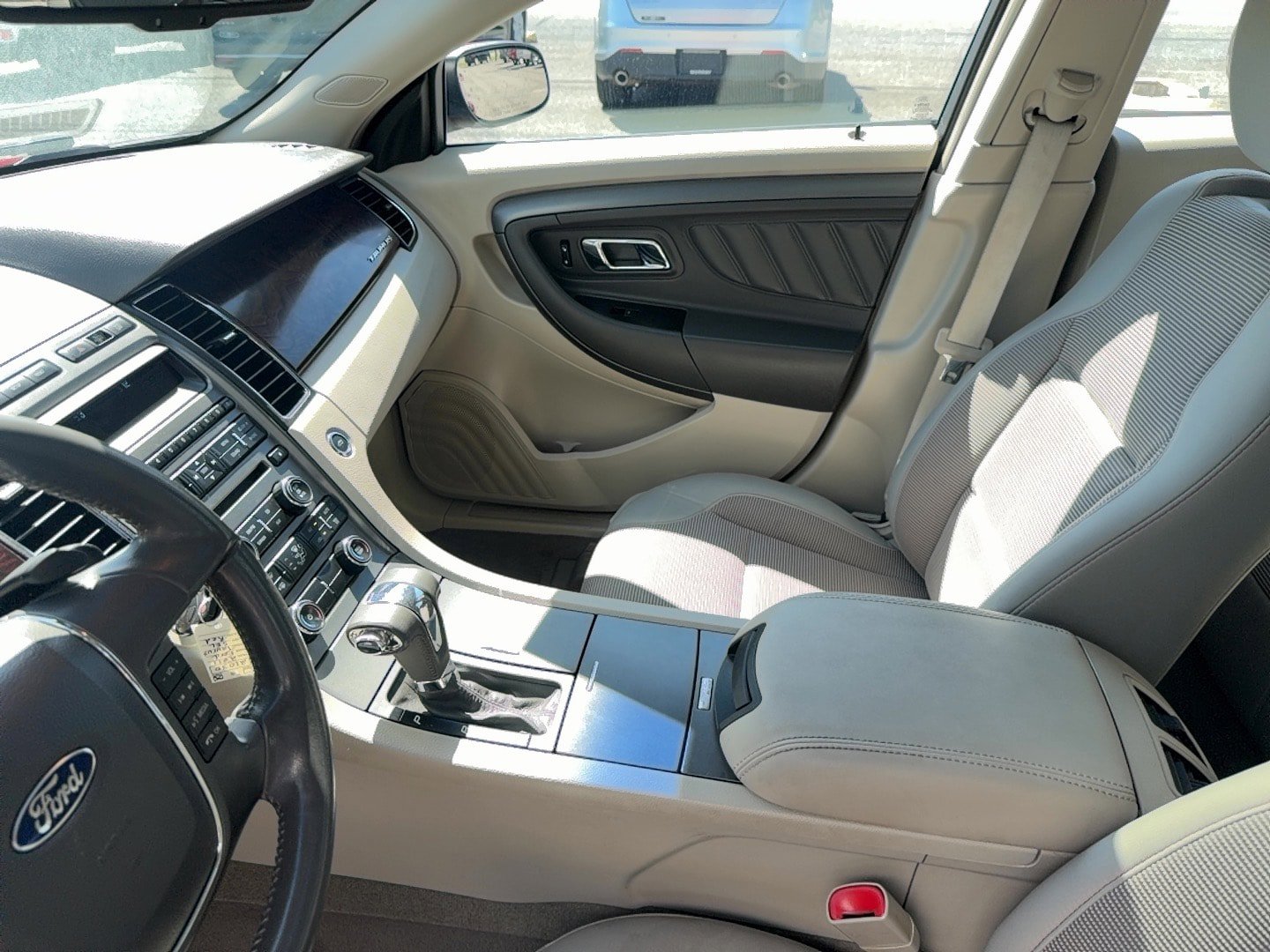 Used 2011 Ford Taurus SEL w/ 201A Rapid Spec Order Code FWD image 18