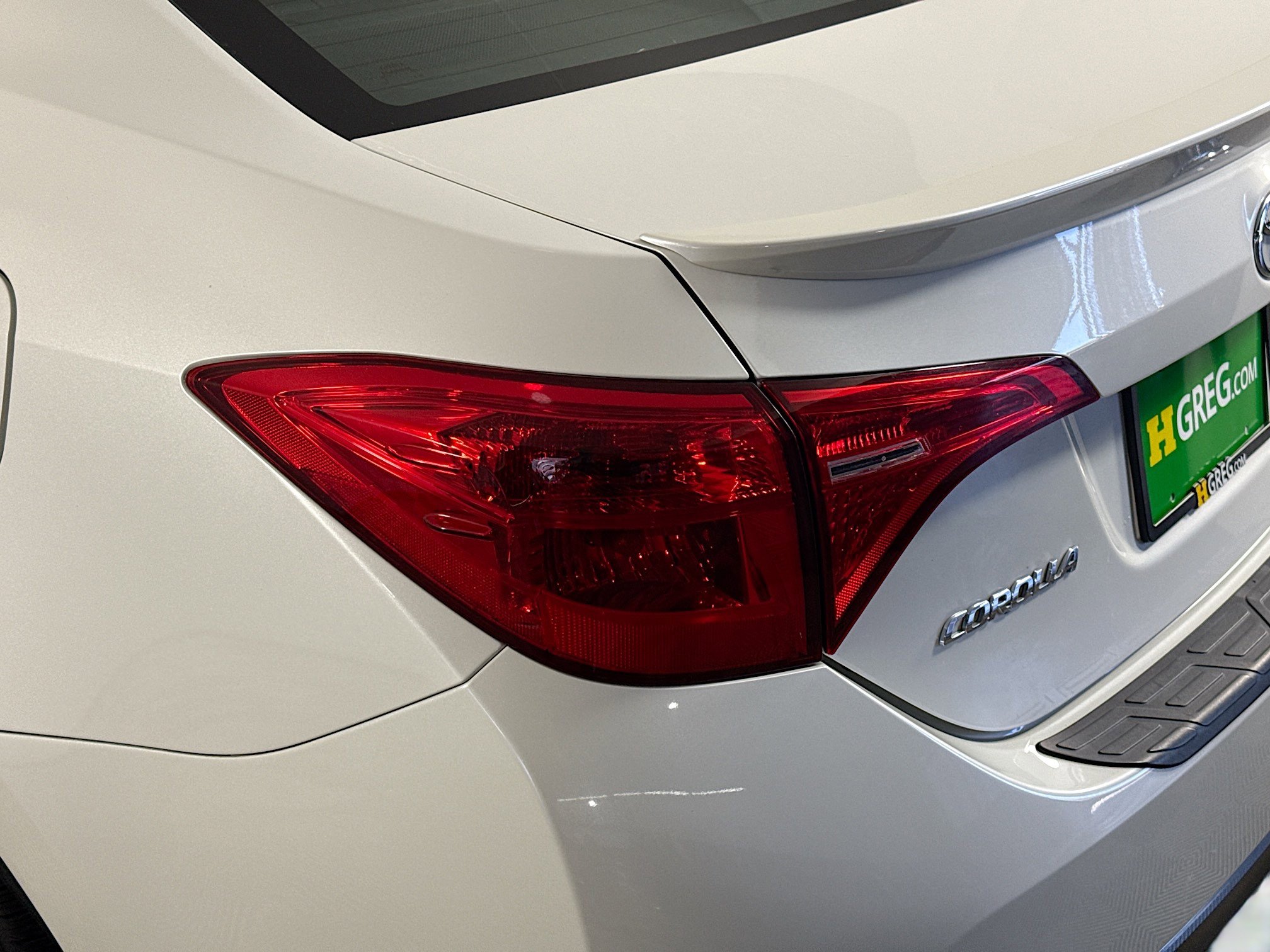 Used 2018 Toyota Corolla XSE w/ Carpet Mat Package (TMS) FWD image 36