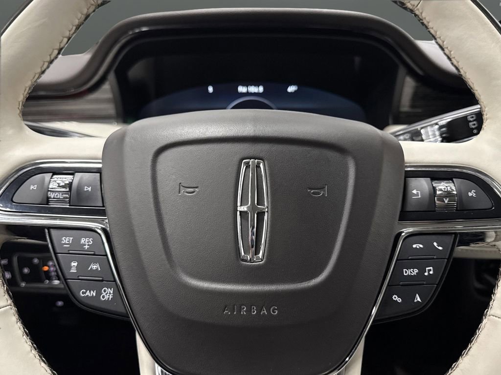 Used 2022 Lincoln Nautilus Black Label w/ Class II Trailer Tow Package image 17