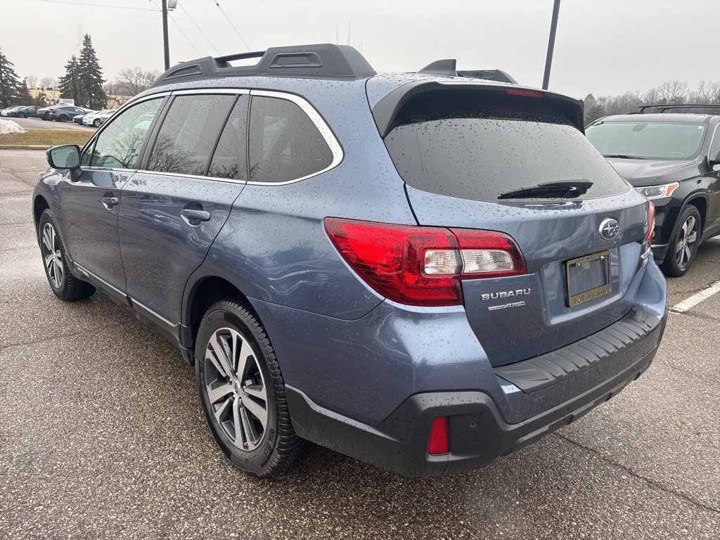 Used 2018 Subaru Outback 3.6R Limited image 3