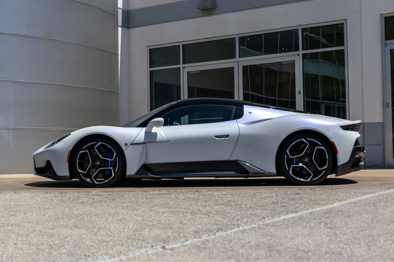 Used 2022 Maserati MC20 Coupe RWD image 20
