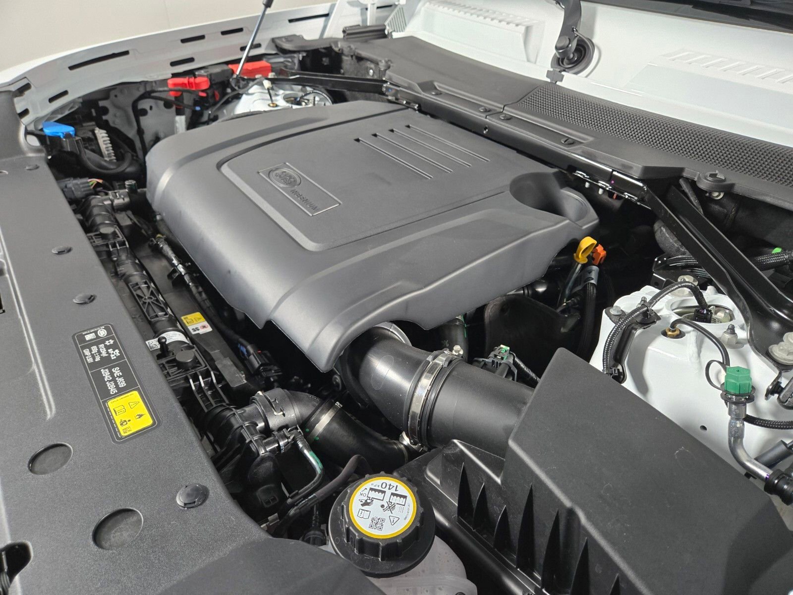 New 2026 Land Rover Defender 110 S AWD/4WD image 20