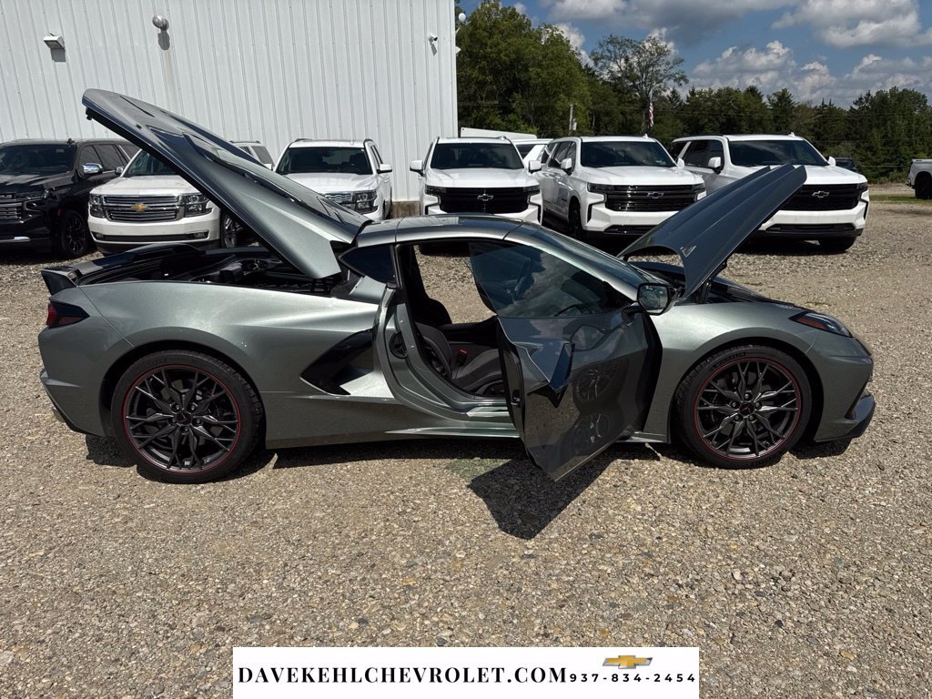 Used 2024 Chevrolet Corvette Stingray Coupe w/ Z51 Performance Package RWD image 31