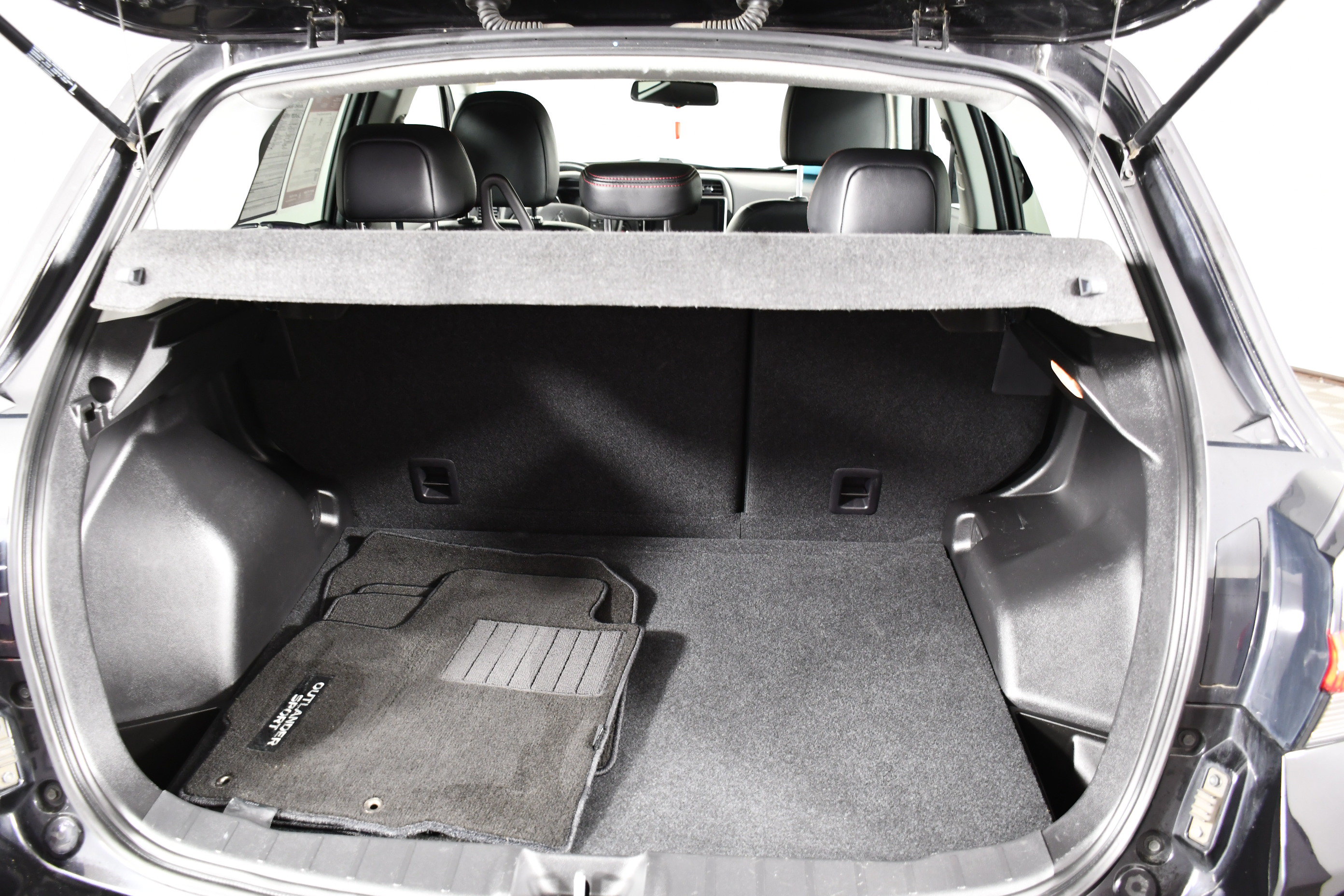 Used 2023 Mitsubishi Outlander Sport SE AWD/4WD image 48