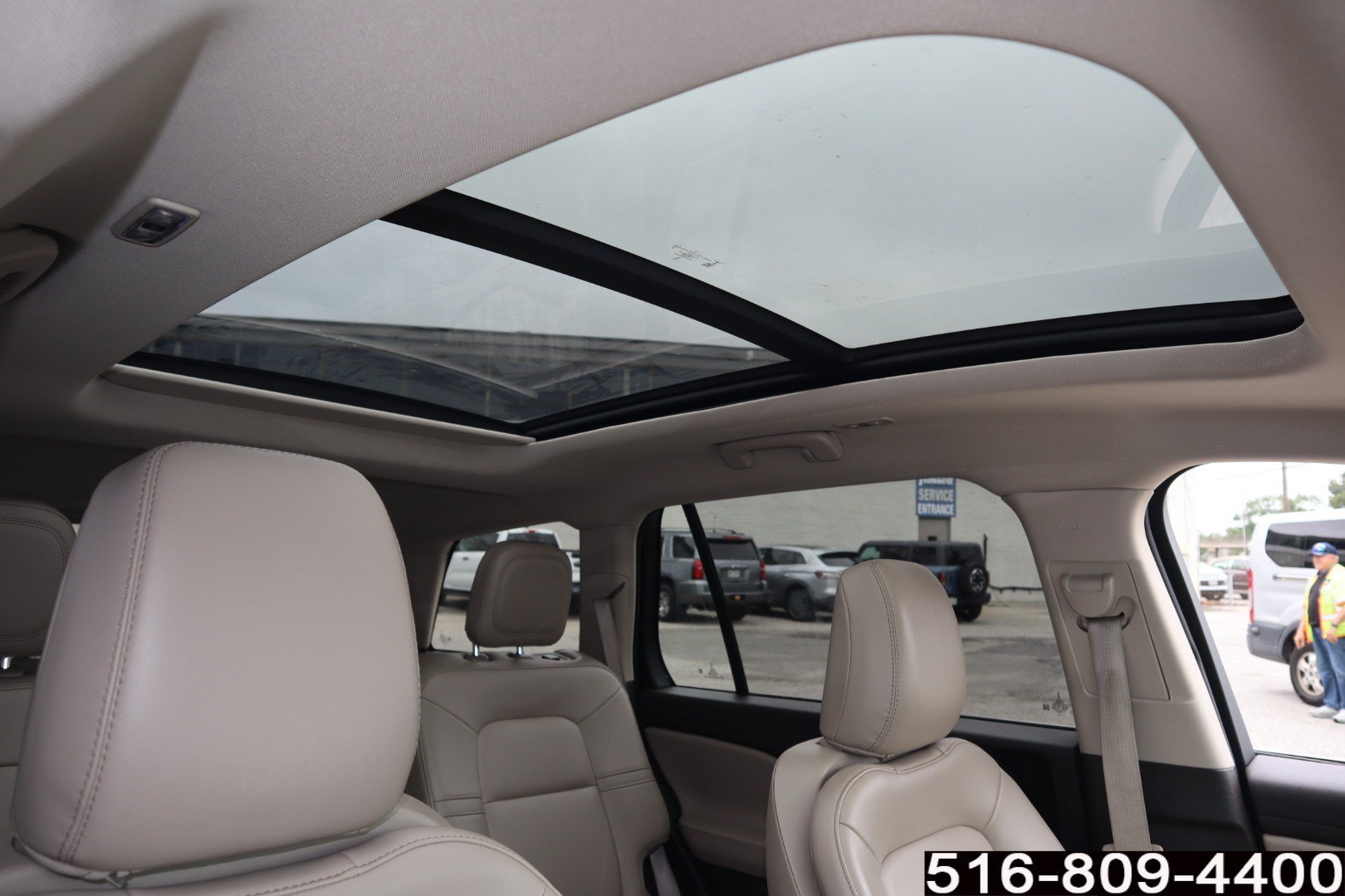 Used 2022 Lincoln Aviator AWD w/ Premium Package image 26