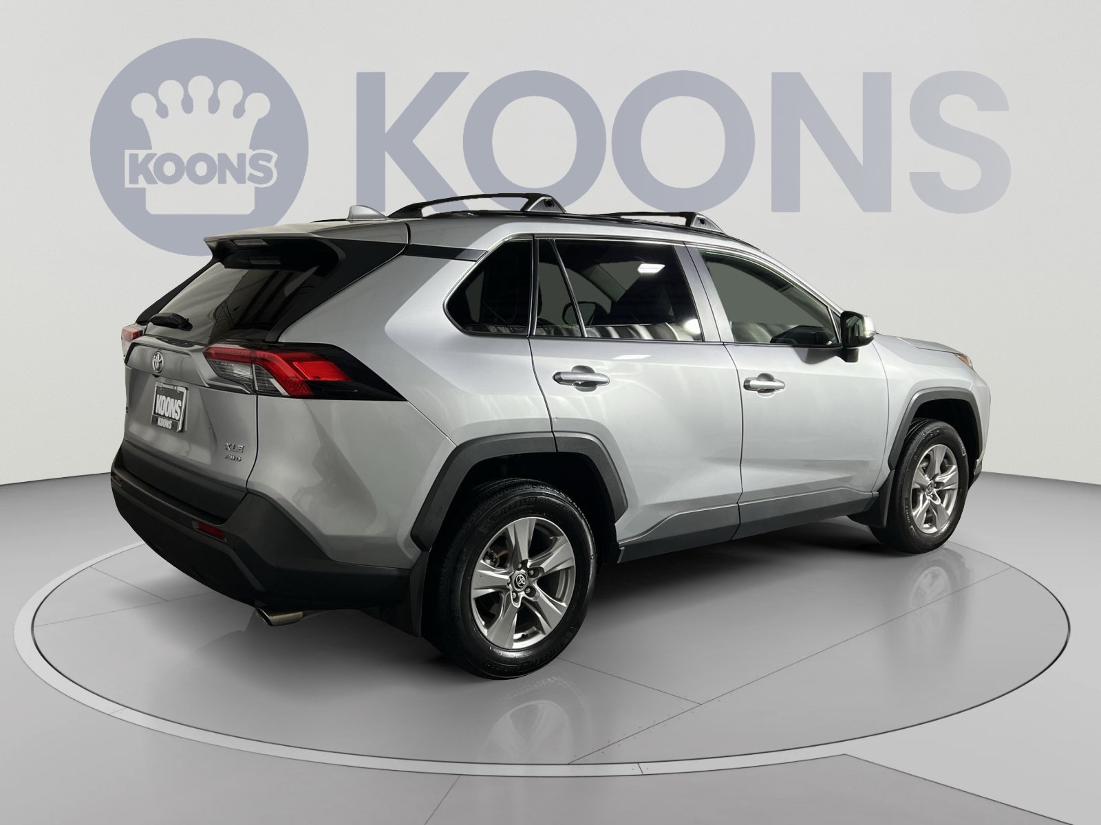 Used 2025 Toyota RAV4 XLE AWD/4WD image 7