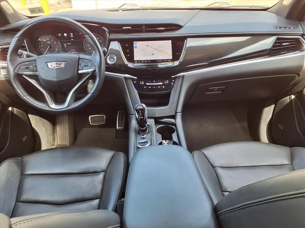 Used 2023 Cadillac XT6 Sport w/ Technology Package AWD/4WD image 11