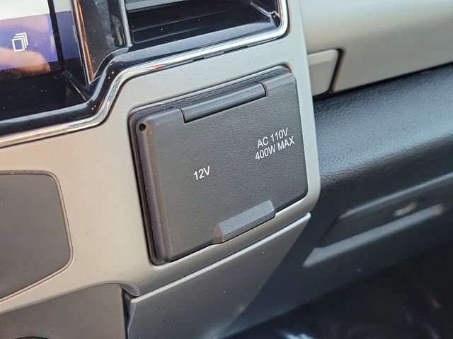 Certified 2022 Ford F350 Lariat w/ Tremor Off-Road Package image 29