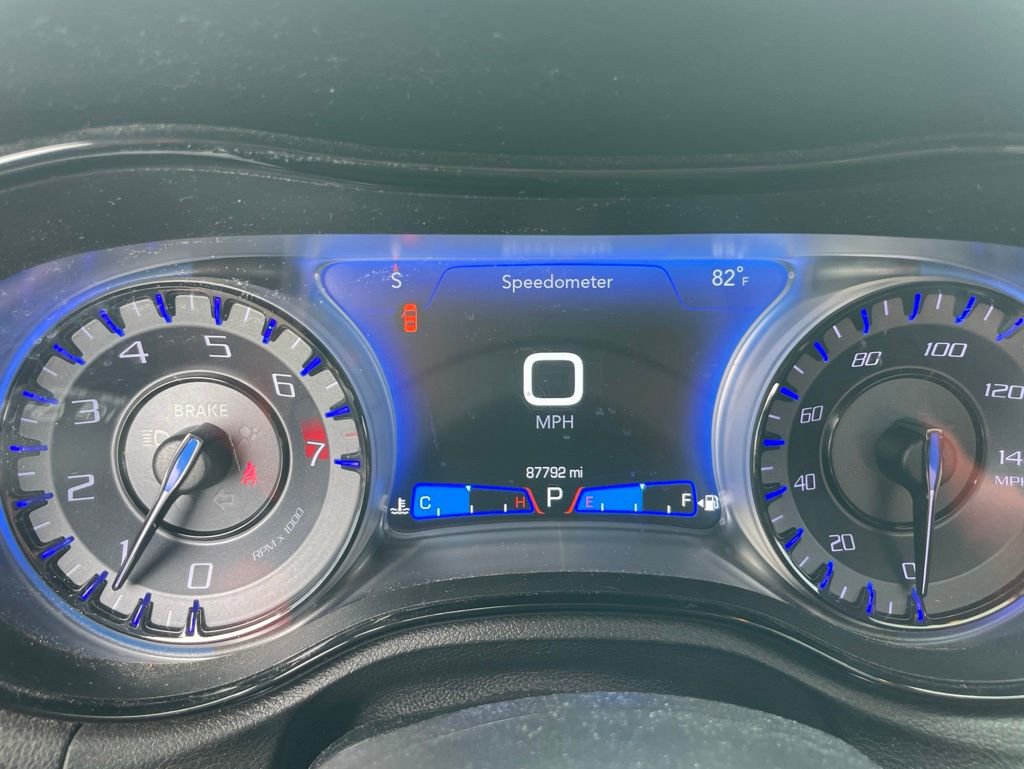 Used 2019 Chrysler 300 S RWD image 27