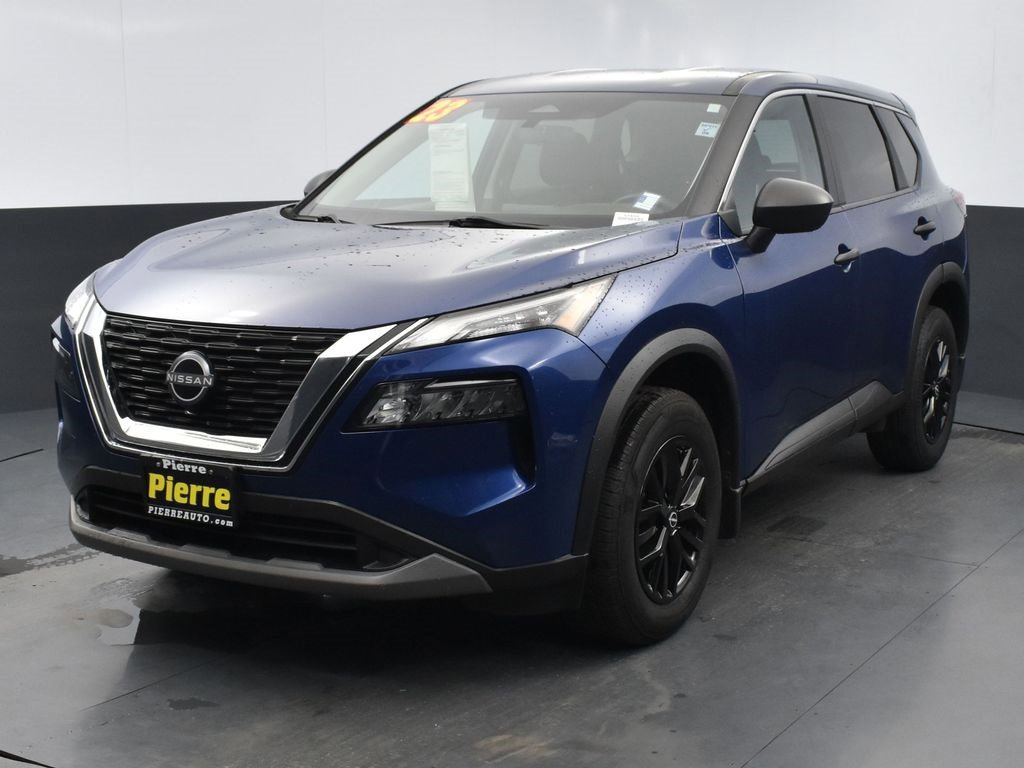 Used 2023 Nissan Rogue S image 1