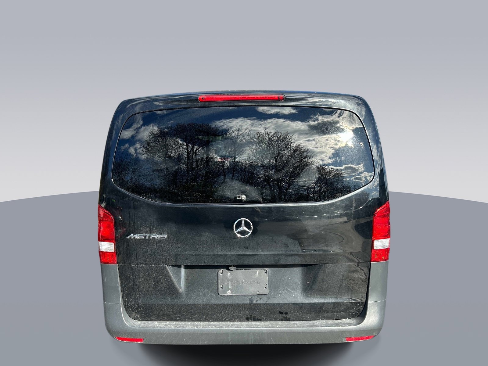 Used 2023 Mercedes-Benz Metris Passenger image 4