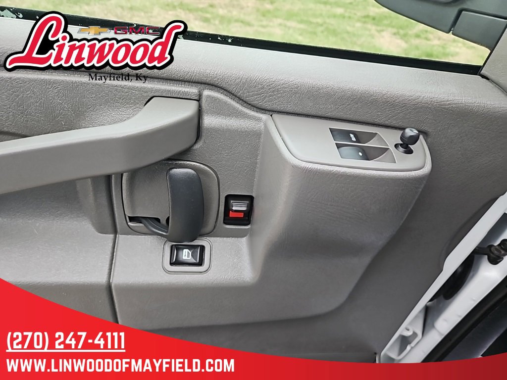 Used 2024 Chevrolet Express 2500 w/ Driver Convenience Package image 13