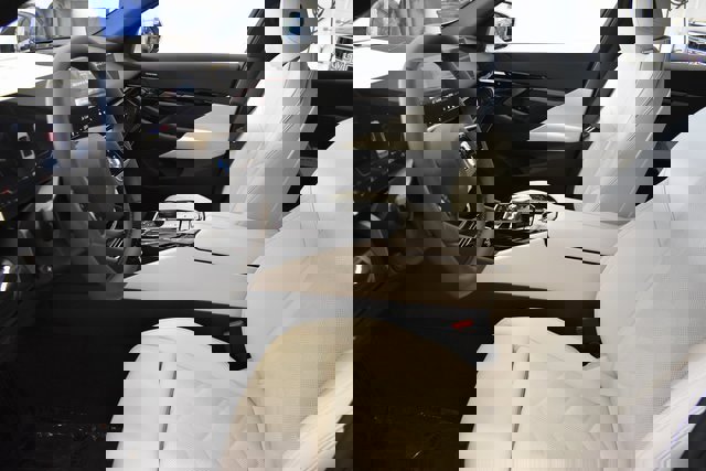 New 2026 BMW 530i xDrive xDrive w/ Premium Package image 24