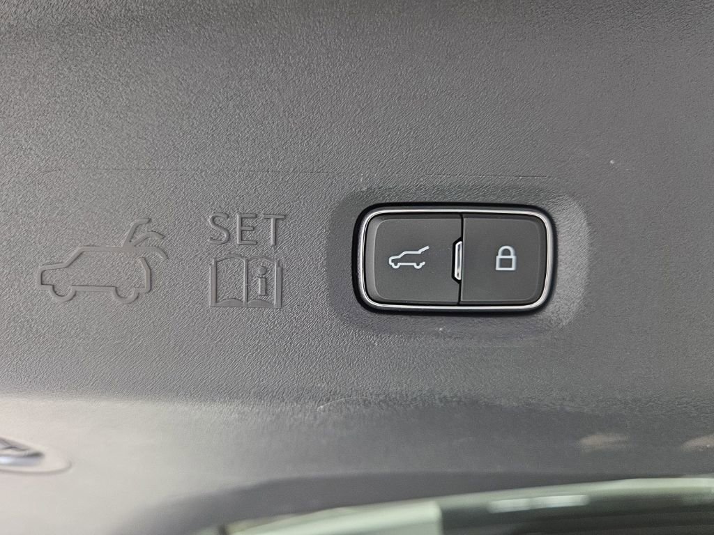 Used 2025 Ford Expedition Active AWD/4WD image 44