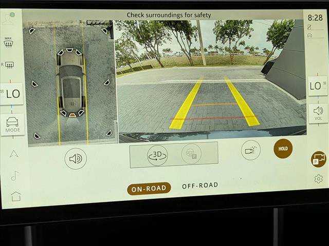 New 2026 Land Rover Range Rover Long Wheelbase SE image 12