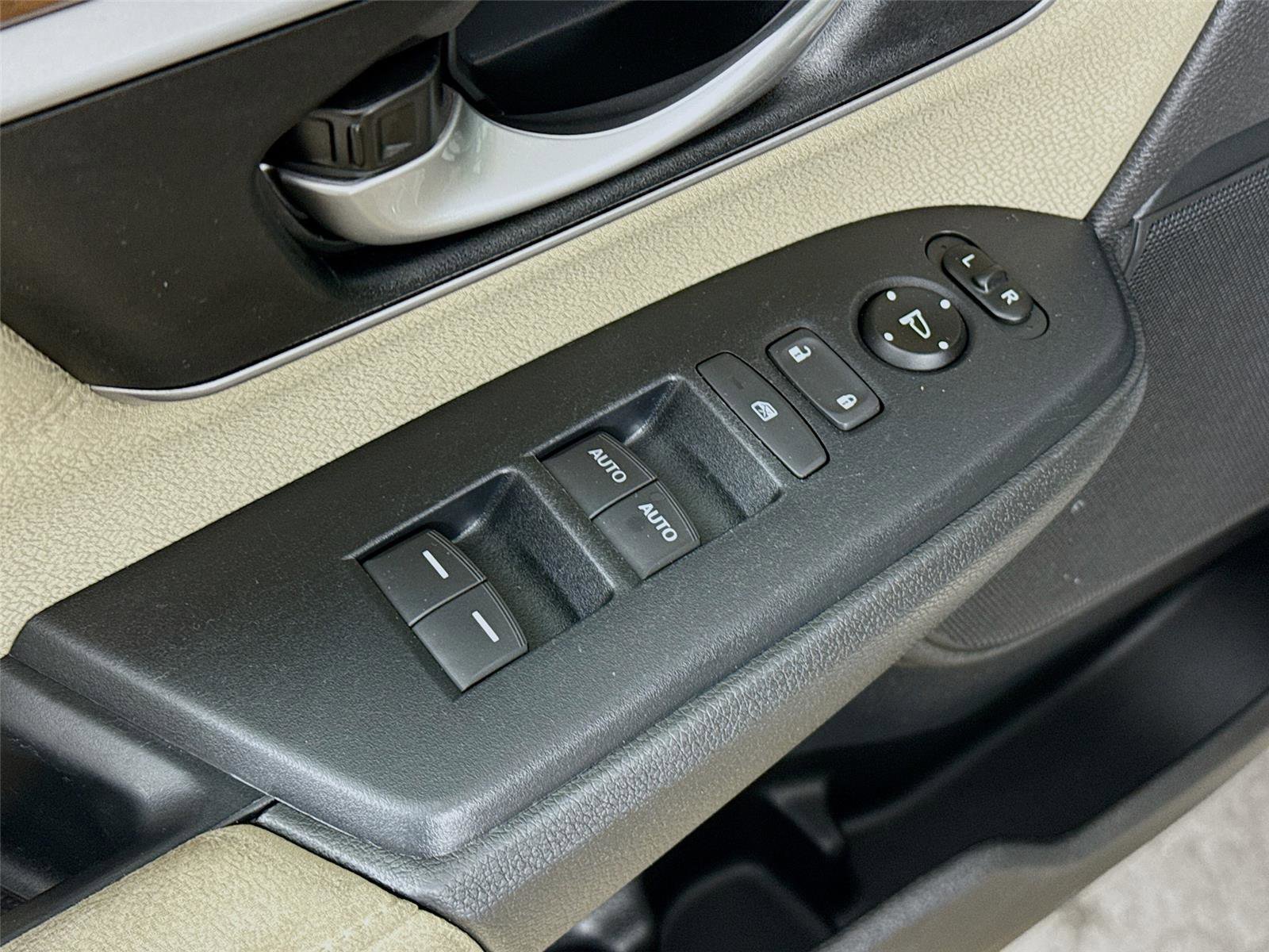 Used 2018 Honda CR-V EX image 21