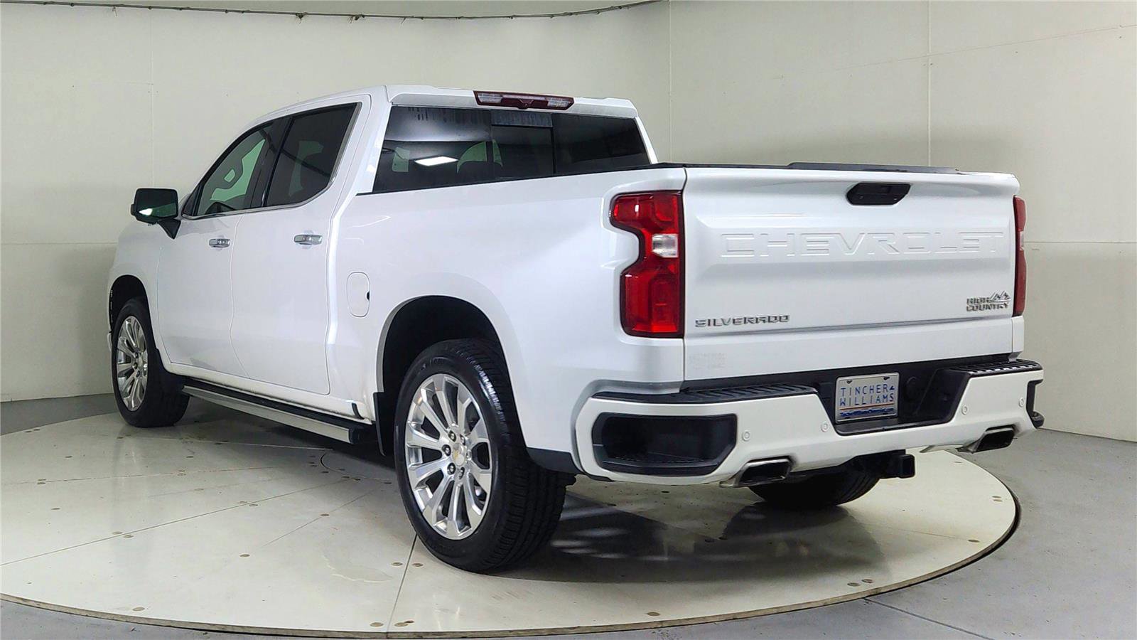 Used 2021 Chevrolet Silverado 1500 High Country image 5