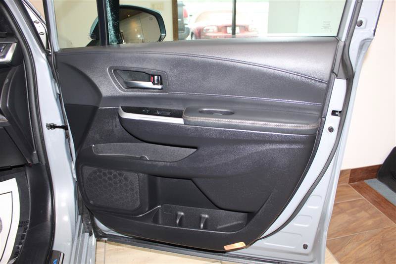 Used 2025 Toyota Sienna XLE Woodland Edition AWD/4WD image 36