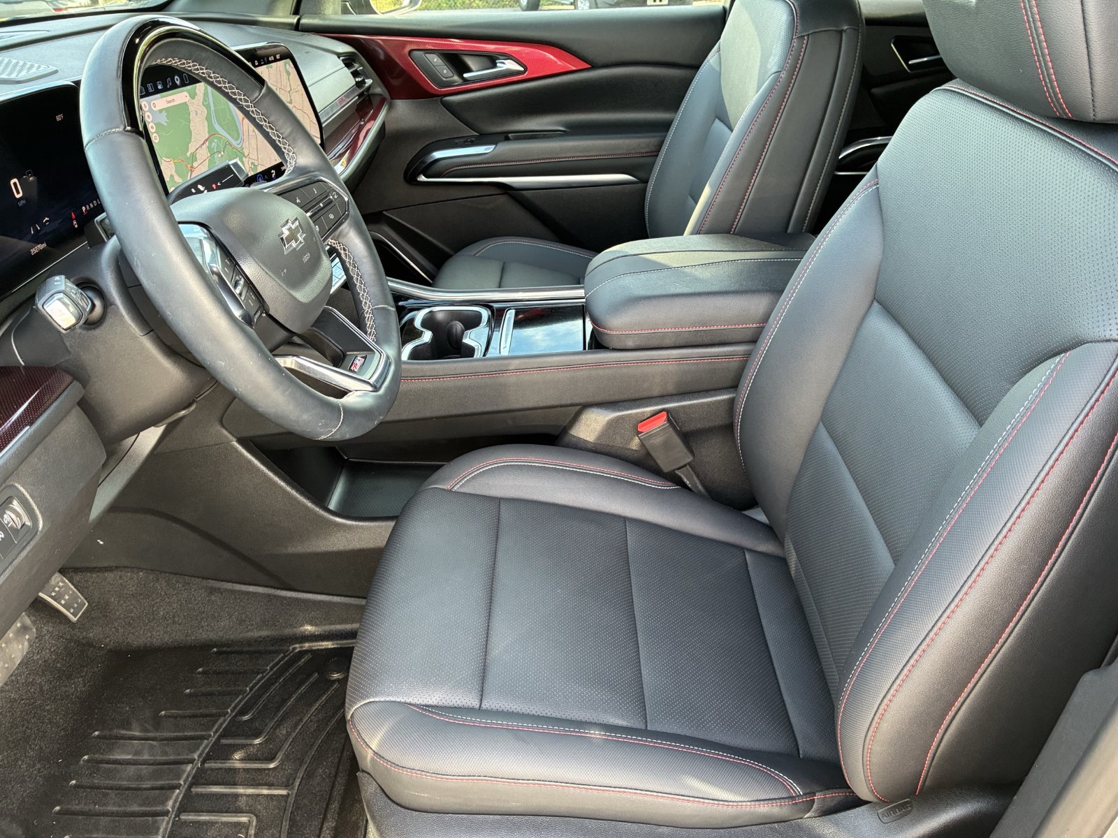 Used 2026 Chevrolet Traverse Z71 w/ Enhanced Driving Package AWD/4WD image 23