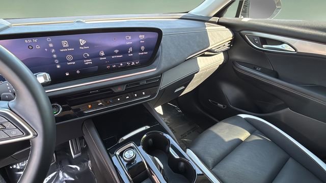 Used 2025 Buick Envision Sport Touring AWD/4WD image 24