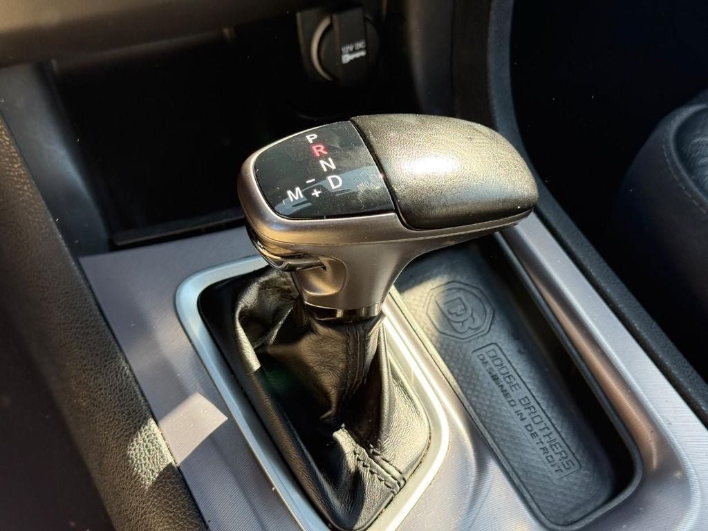 Used 2021 Dodge Charger SXT w/ Leather Interior Group RWD image 22