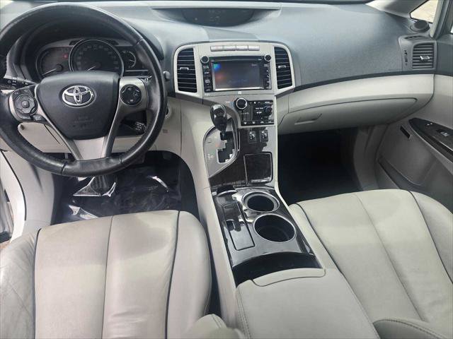 Used 2013 Toyota Venza XLE w/ XLE Premium Pkg AWD/4WD image 21