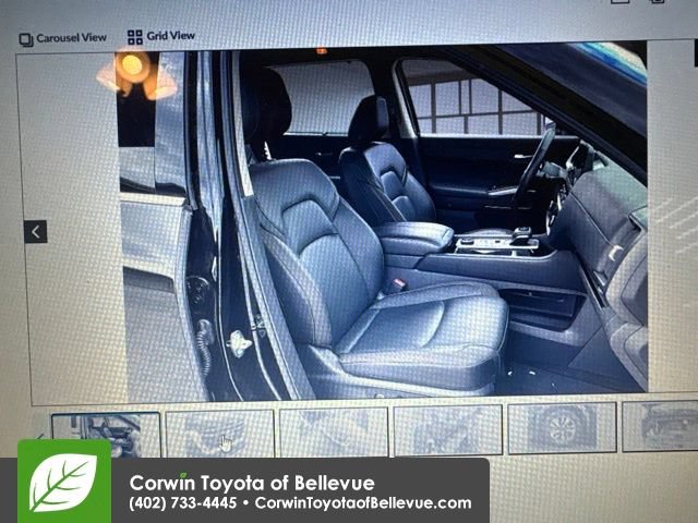 Used 2025 Nissan Pathfinder SL AWD/4WD image 18