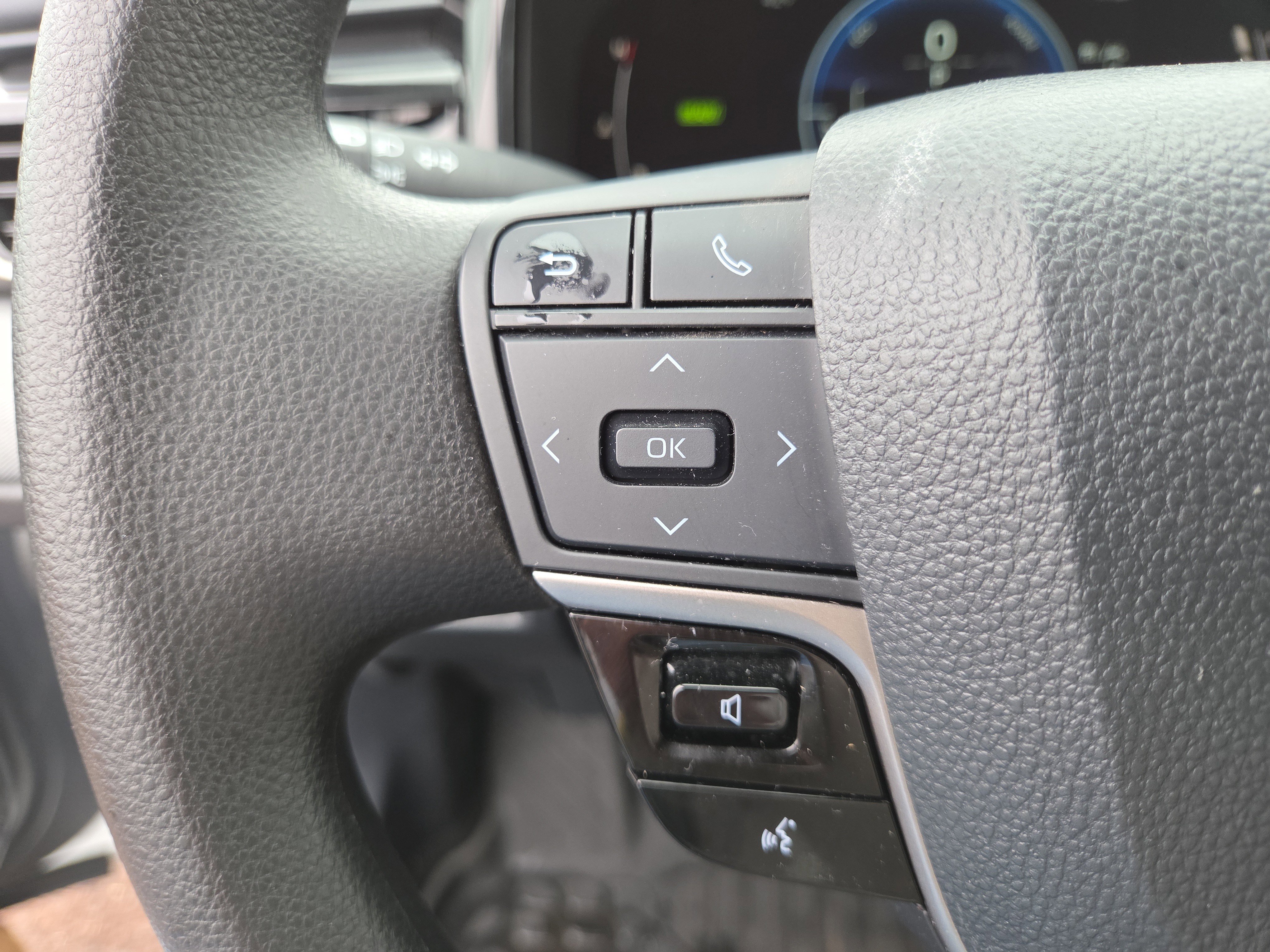 Certified 2025 Toyota Camry LE w/ Convenience Package image 27