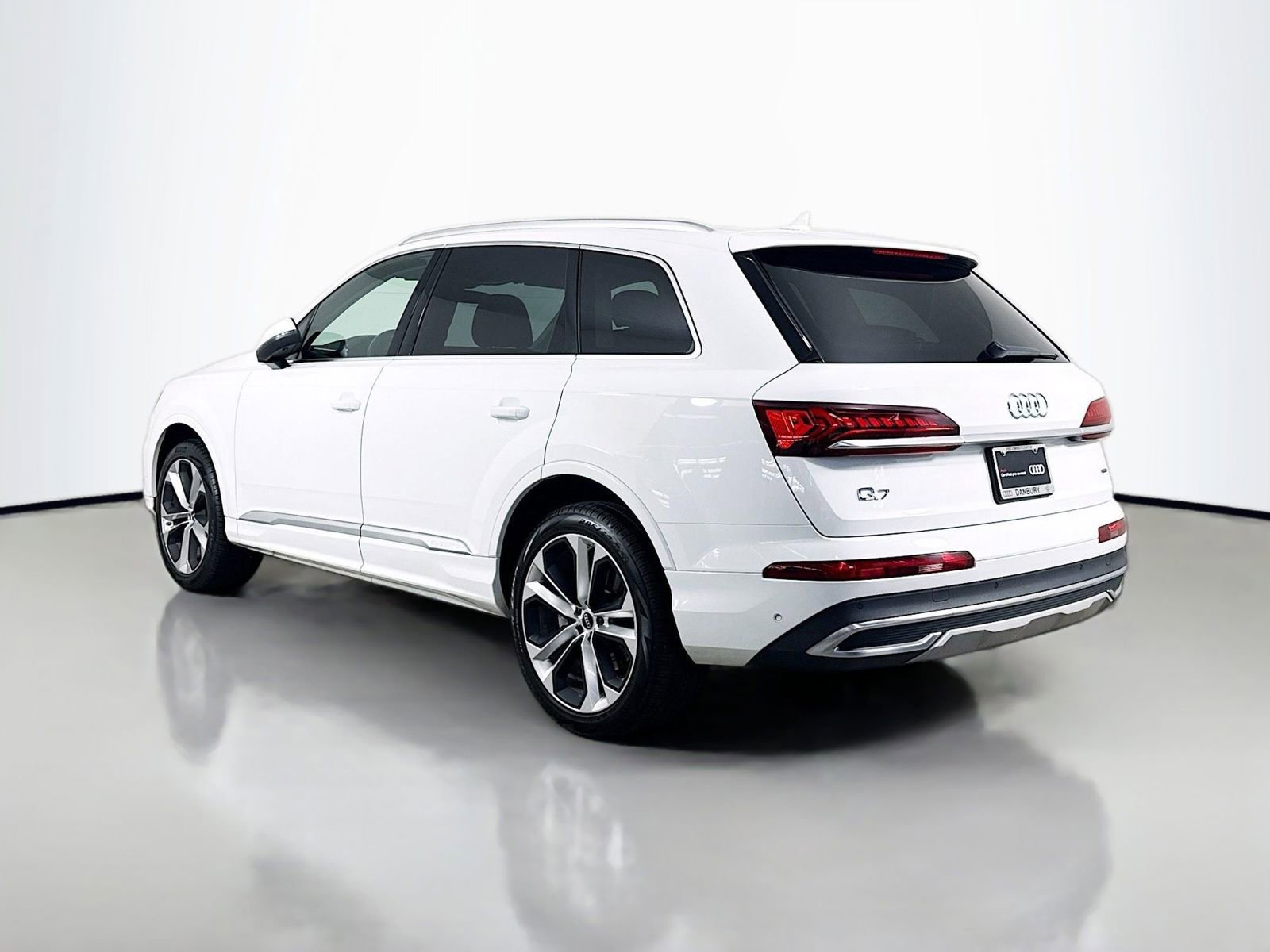 Used 2022 Audi Q7 3.0T Premium Plus image 3