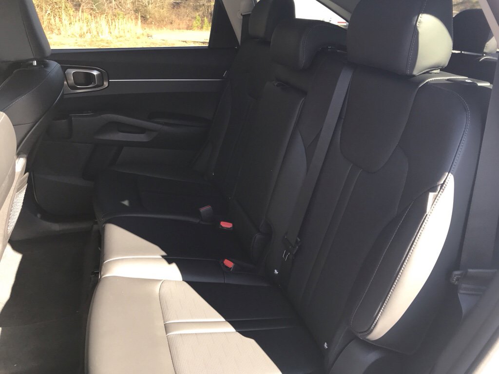 New 2026 Kia Sorento S w/ S Panoramic Sunroof Package image 11