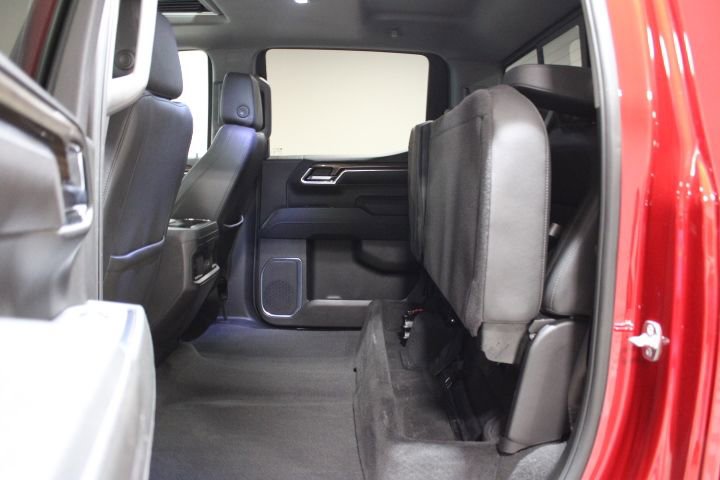 Used 2025 Chevrolet Silverado 1500 LT Trail Boss w/ Convenience Package II AWD/4WD image 31