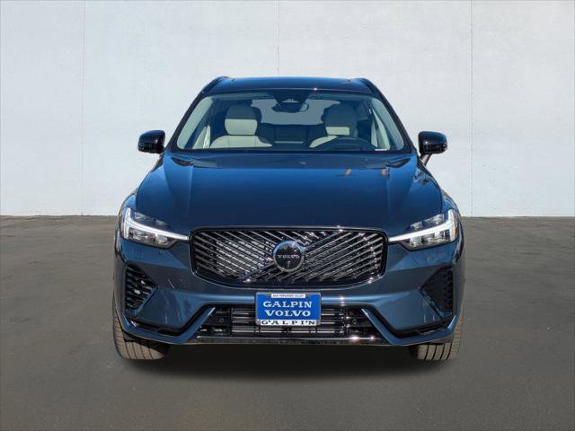 New 2026 Volvo XC60 T8 Ultra w/ Climate Package PRO image 4