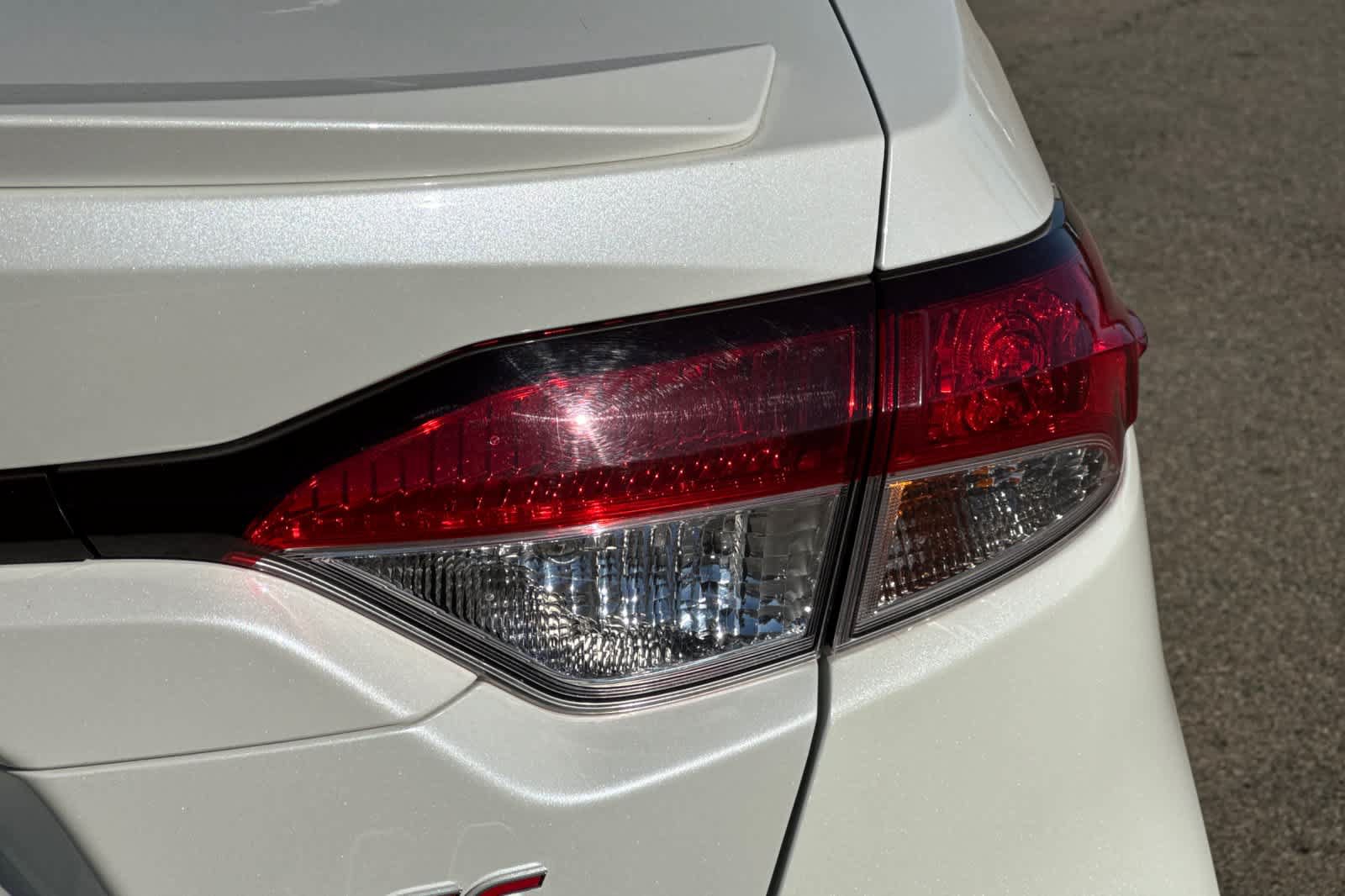 Certified 2021 Toyota Corolla SE w/ Carpet Mat Package (TMS) FWD image 21