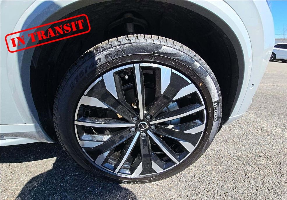 Used 2025 Volvo XC90 B6 Plus image 16