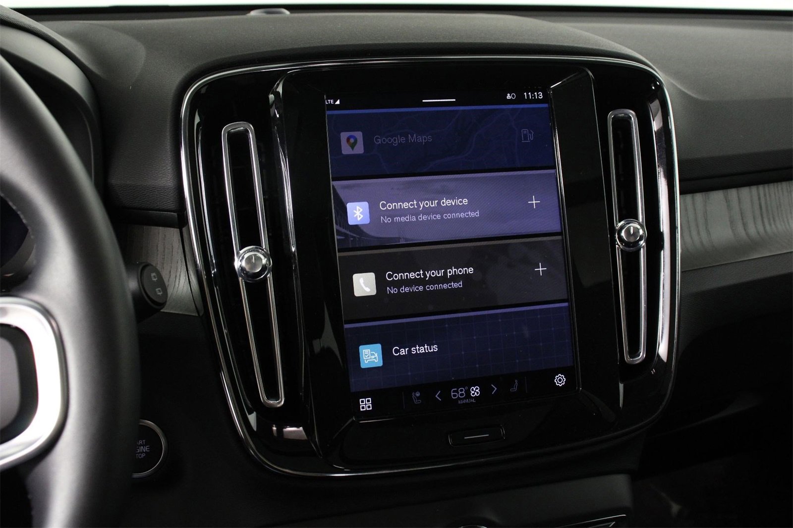 Certified 2025 Volvo XC40 B5 Core image 9