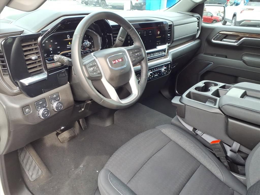 Used 2024 GMC Sierra 1500 Elevation image 15