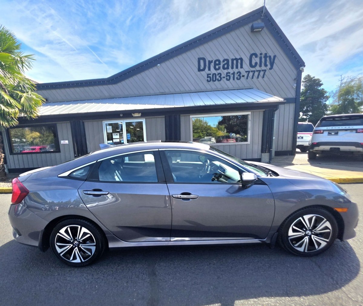 Used 2017 Honda Civic EX-L image 4