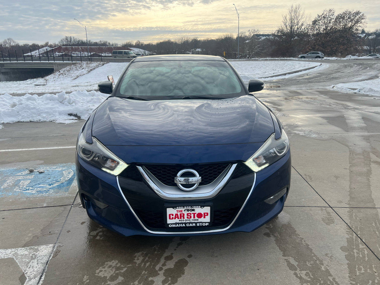 Used 2017 Nissan Maxima SR image 3