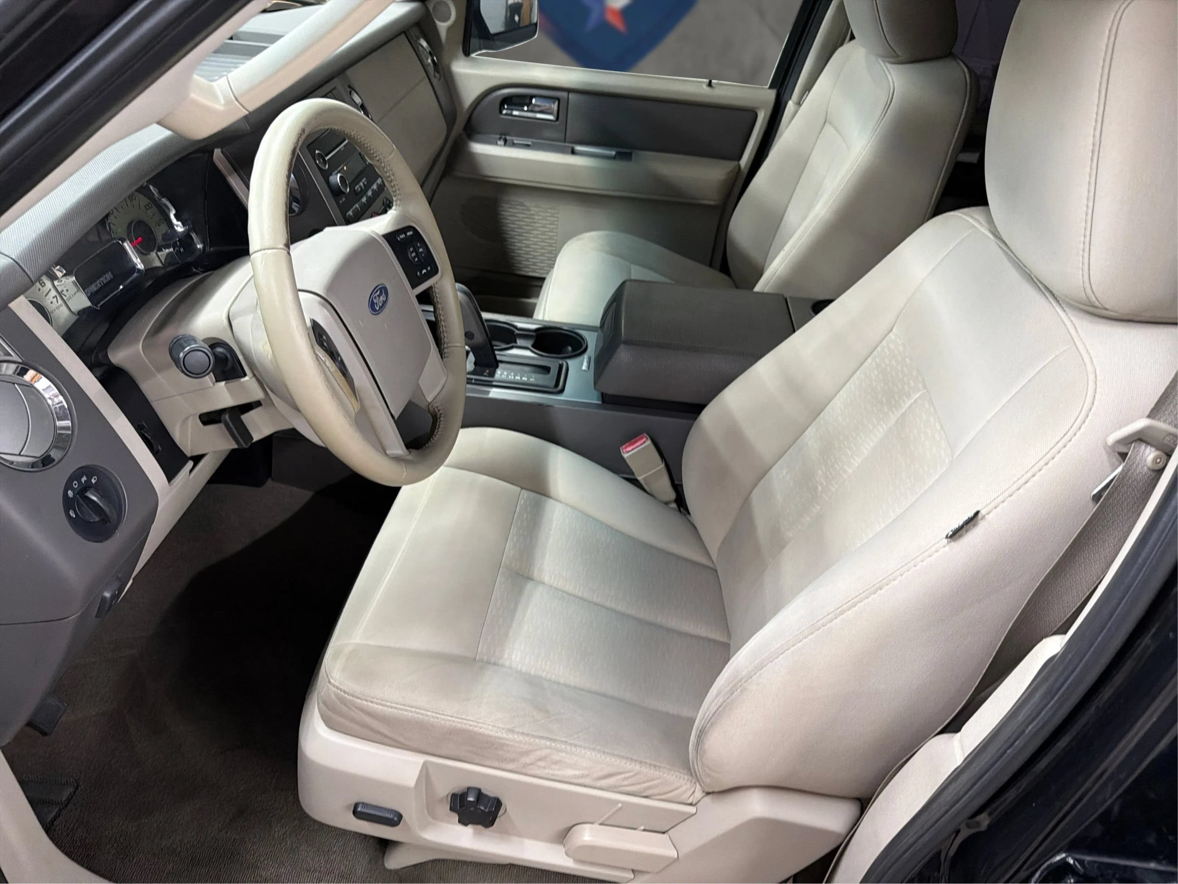 Used 2012 Ford Expedition XLT RWD image 12