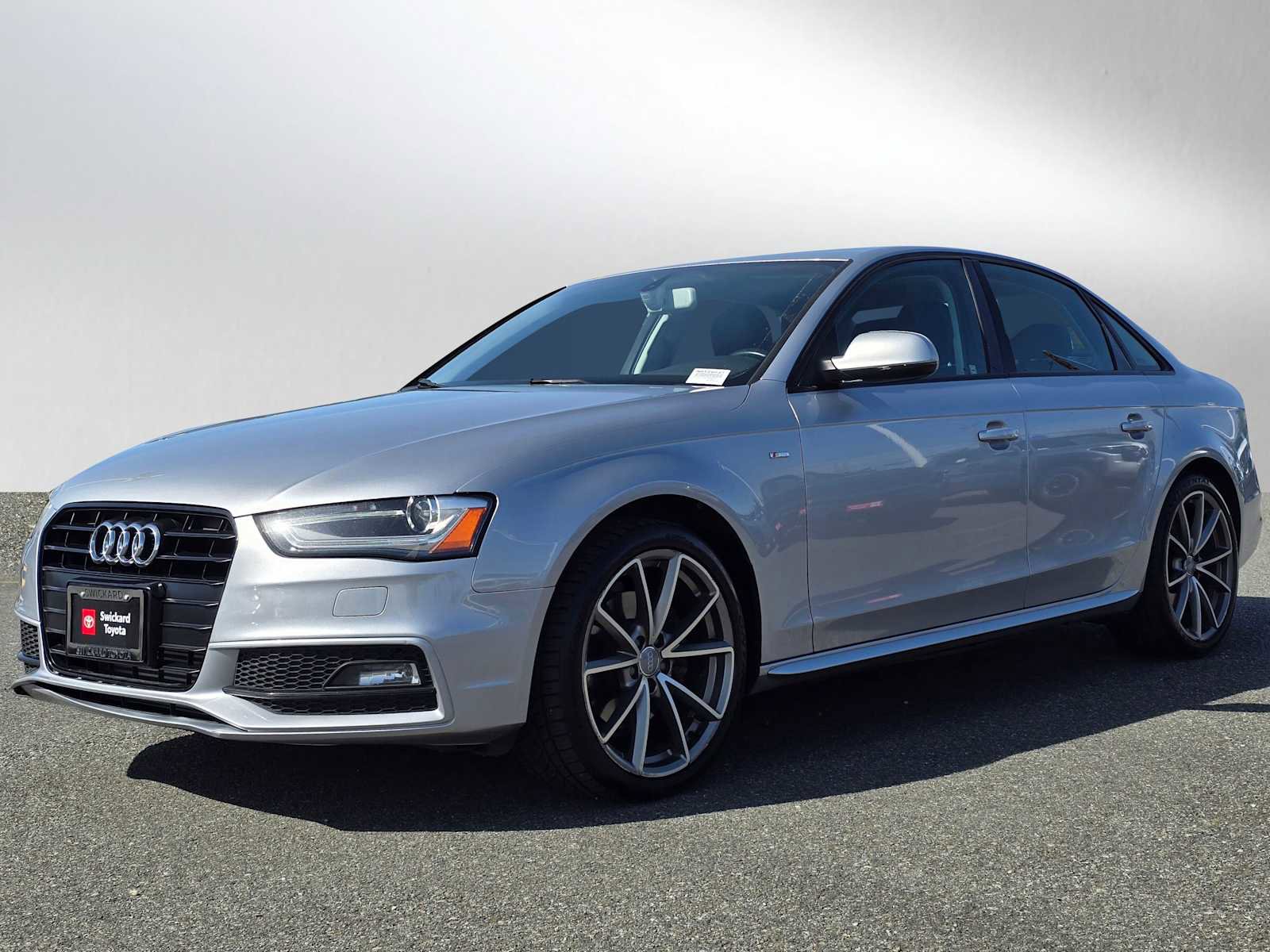 Used 2016 Audi A4 2.0T Premium AWD/4WD image 3