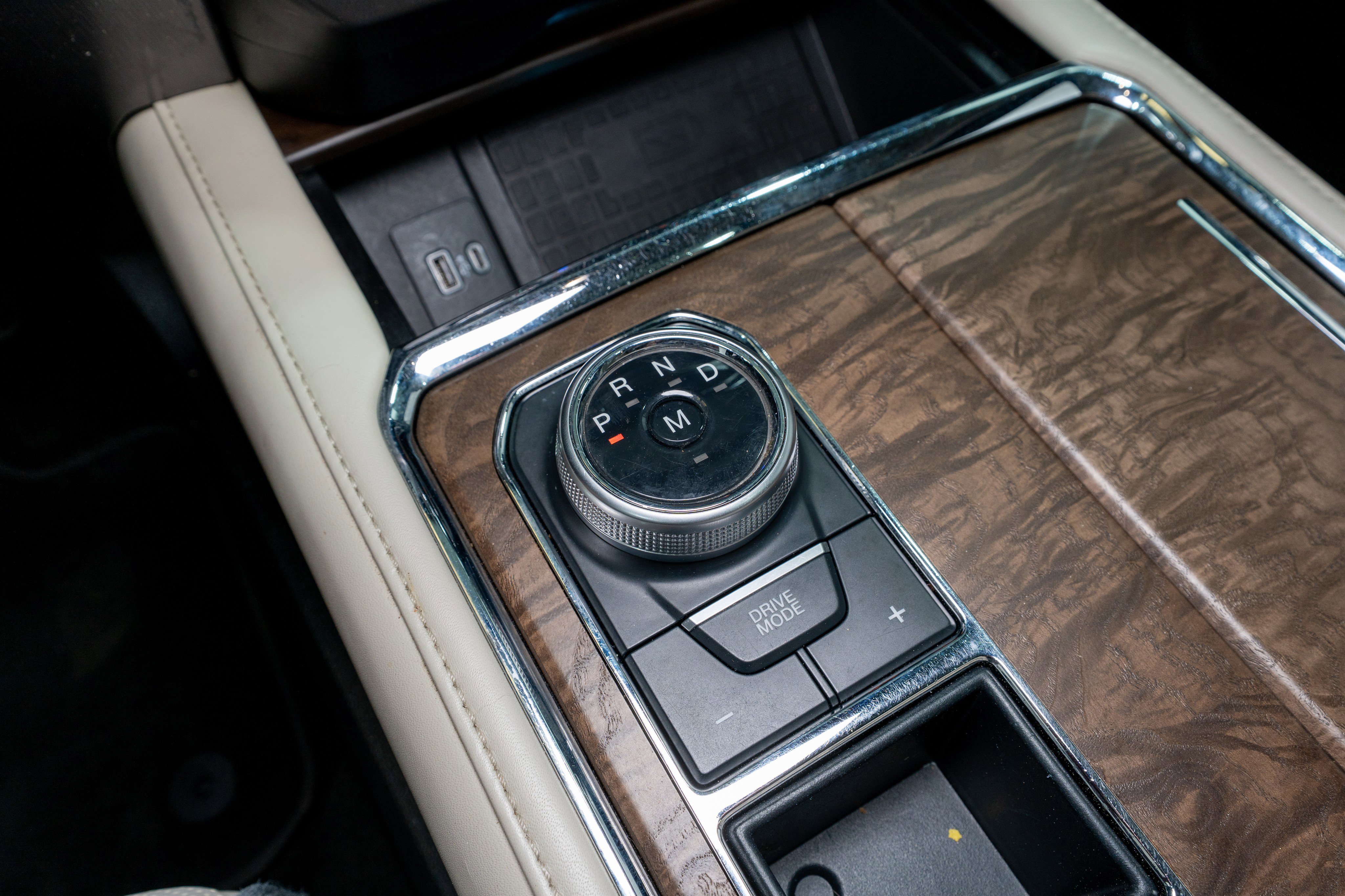 Used 2020 Ford Expedition Platinum image 27