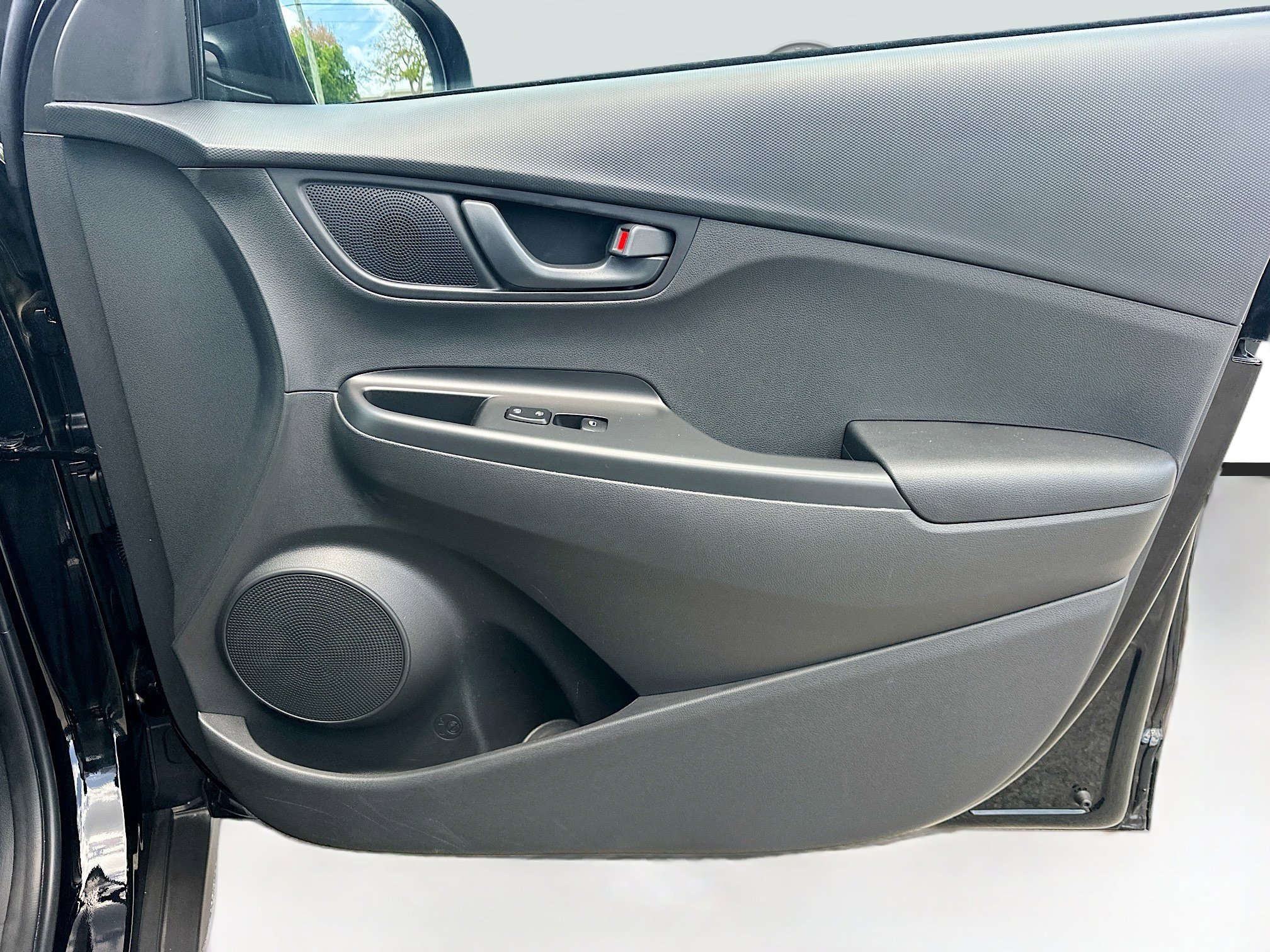 Used 2023 Hyundai Kona SE image 21